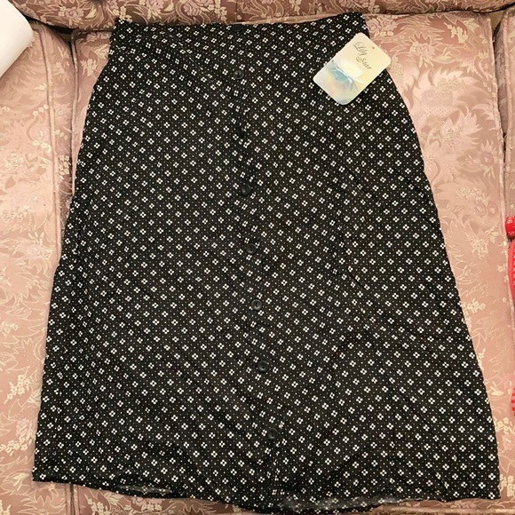 NEW Lily Star long skirt with rear elastic waist - Picture 1 of 4